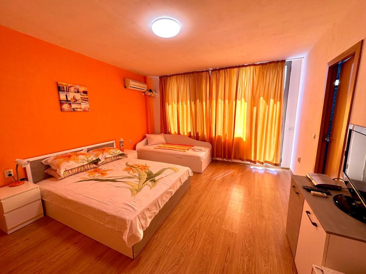Villa Jackie Златни пясъци Екстериор снимка